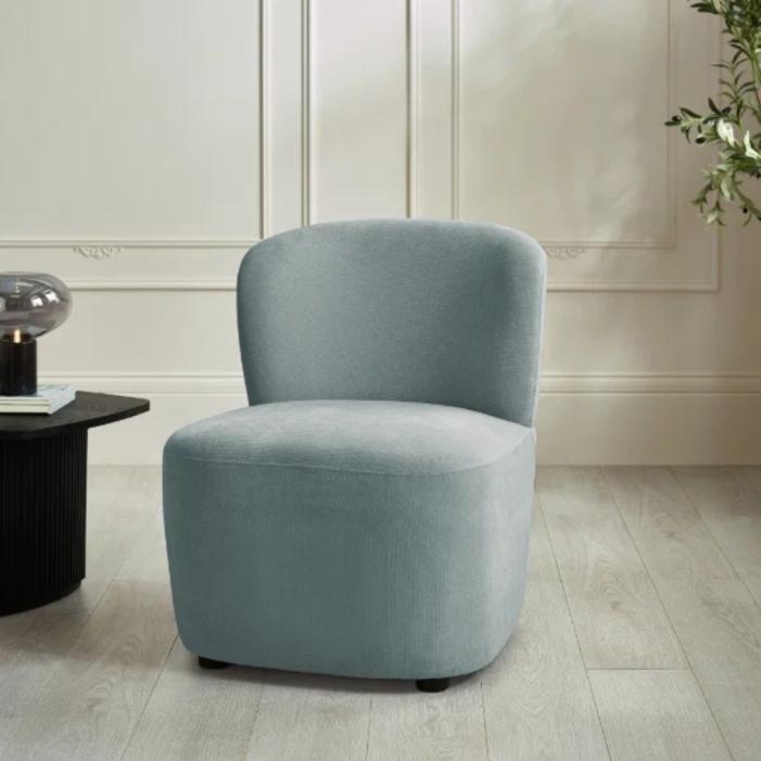6695_furniture_Lunetta Accent Chair.jpg